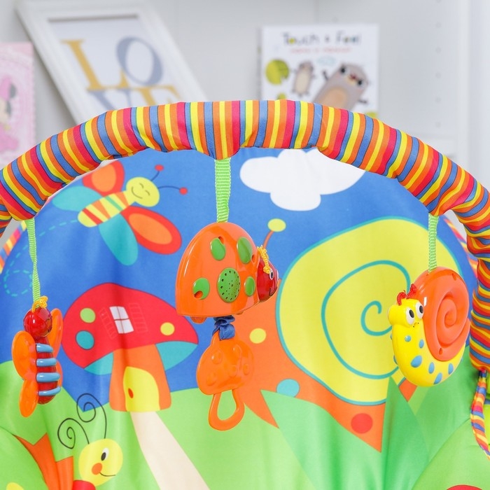 Шезлонг «Улитка и друзья», с погремушками Шезлонг «Улитка и друзья», с погремушками