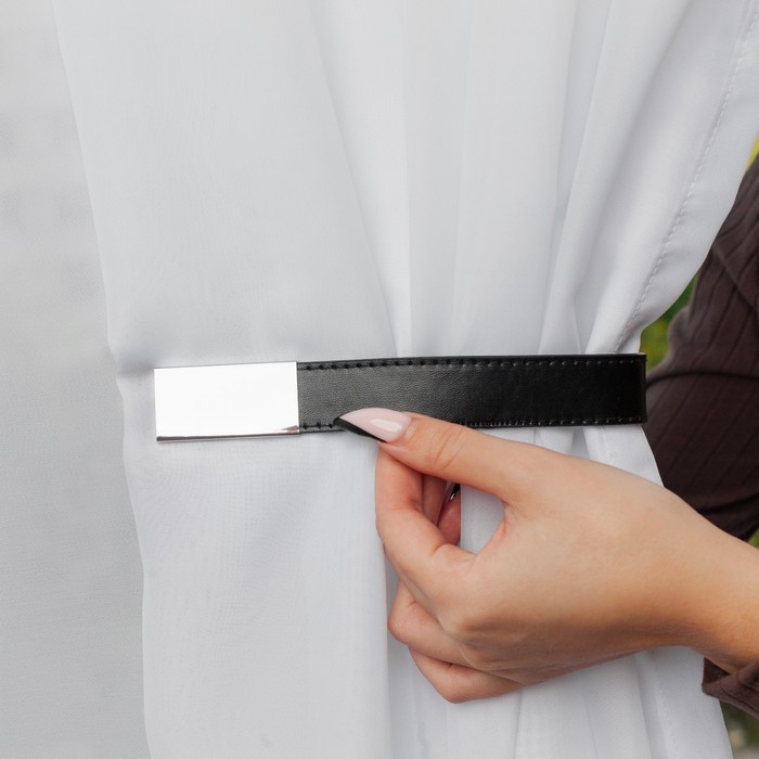 Подхват для штор из кожзаменителя, 35 × 2,5 см, цвет чёрный Подхват для штор из кожзаменителя, 35 × 2,5 см, цвет чёрный