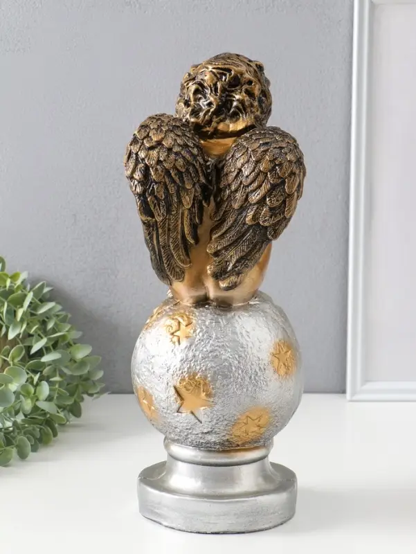 Фигура "Ангел на шаре" бронза, 38х15х14 см