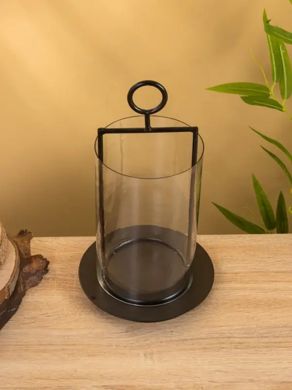 Подсвечник со стеклом Подсвечник со стеклом "Гейт" алюминий 18х18х29 см