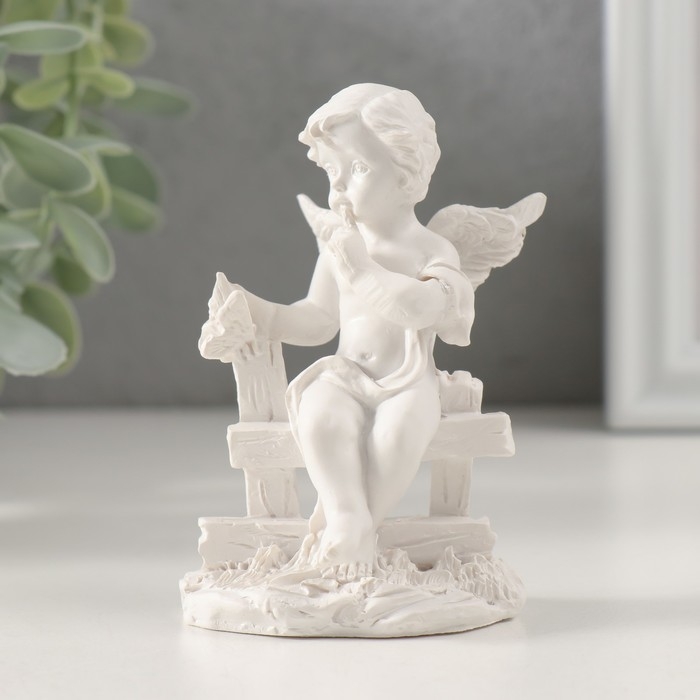 Сувенир полистоун "Ангелочек на заборчике" 9х6х4 см