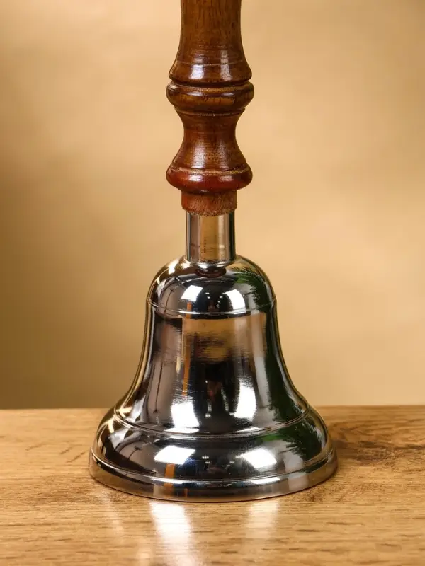 Колокольчик  Колокольчик "Серебряный звон" алюминий, с деревянной ручкой 8х8х24 см