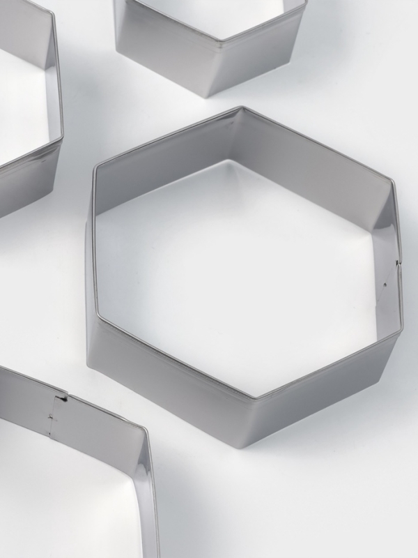 Формы печенья Доляна «Шестиугольник», набор 5 шт., 9.6×8.3×2.5 см, нержавеющая сталь, серебристые Формы печенья Доляна «Шестиугольник», набор 5 шт., 9.6×8.3×2.5 см, нержавеющая сталь, серебристые