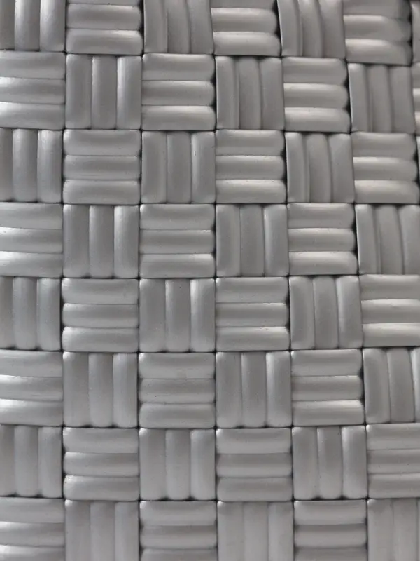 Сумка плетёная пластиковая, 23&times;11&times;30 см, серебристая