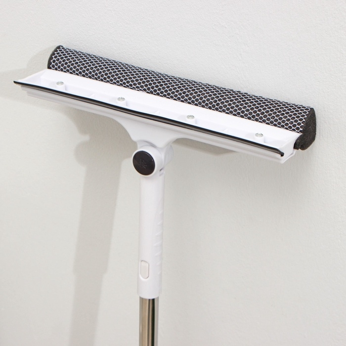 Окномойка с поролоновой насадкой Raccoon, телескопическая ручка, поворот на 180°, 26×3,5×98(128) Окномойка с поролоновой насадкой Raccoon, телескопическая ручка, поворот на 180°, 26×3,5×98(128)