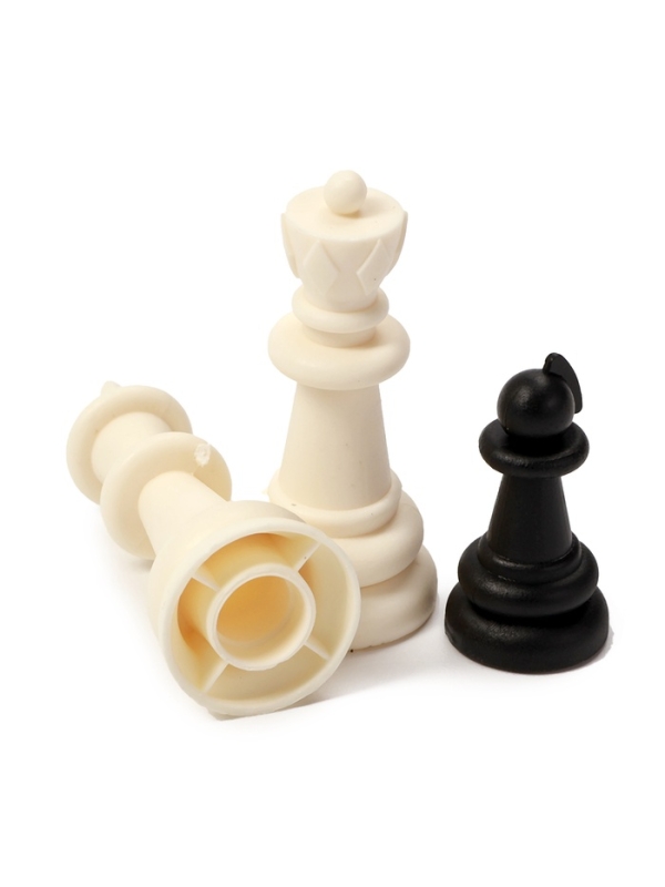 Шахматы 22 х 22 см, король h-4.4 см, d-1.8 см, фигуры пластик Шахматы 22 х 22 см, король h-4.4 см, d-1.8 см, фигуры пластик