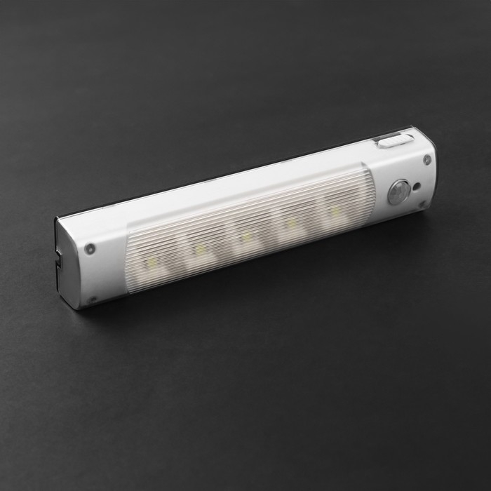 Светильник светодиодный с датчиком движения, 5 LED, 2 Вт, от батареек 3*AAA, 6500К, белый Светильник светодиодный с датчиком движения, 5 LED, 2 Вт, от батареек 3*AAA, 6500К, белый