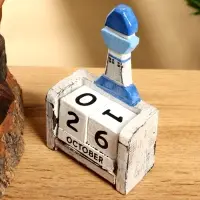 Календарь настольный «Маяк», 7×4×11 см, дерево, бело-синий