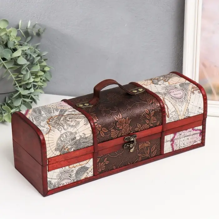 Шкатулка подарочная под бутылку &laquo;Сундук. Карта путешествий и розы&raquo;, дерево, 12.5&times;35&times;13.5 см