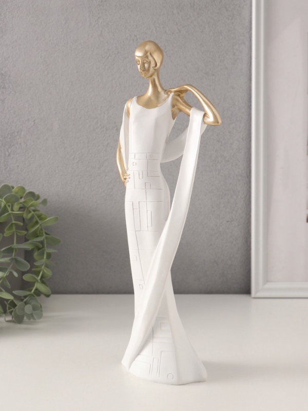 Сувенир полистоун  Сувенир полистоун "Девушка в белом платье с палантином" золото 12х7х31,5 см