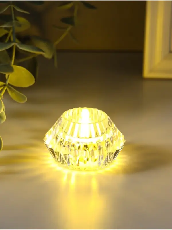 Светодиодная свеча LED - ночник RISALUX &laquo;В чаше&raquo;, от батареек 3&times;LR1130, прозрачный, 6&times;6&times;4 см