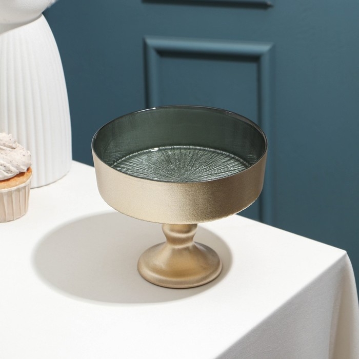 Блюдо на ножке Victoria Regina, стеклянное, d=16 см Блюдо на ножке Victoria Regina, стеклянное, d=16 см