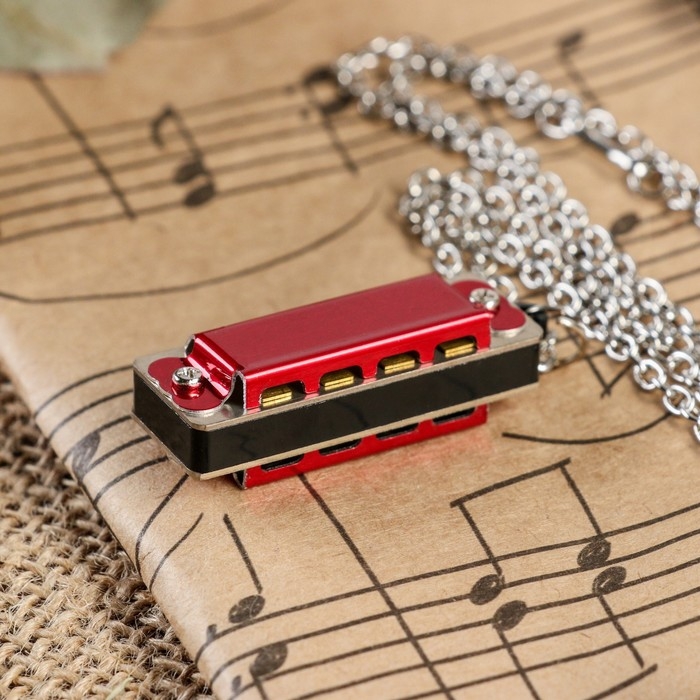 Губная гармошка Music Life 4 отверстия, 8 тонов, 3,5х1,5х1см, цепь 28см, красная Губная гармошка Music Life 4 отверстия, 8 тонов, 3,5х1,5х1см, цепь 28см, красная