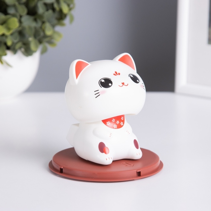 Маятник пластик от солнечной батареи Маятник пластик от солнечной батареи "Кот Манэки-нэко беленький" 10х10х10,3 см