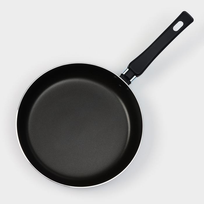 Сковорода Consul, d=24 см, стеклянная крышка, пластиковая ручка, антипригарное покрытие, цвет чёрный Сковорода Consul, d=24 см, стеклянная крышка, пластиковая ручка, антипригарное покрытие, цвет чёрный
