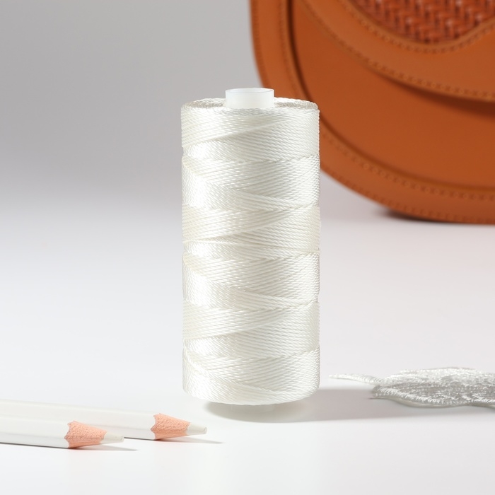 Нитки 3К, 200 м, цвет белый №0101, цена за 1 штуку Нитки 3К, 200 м, цвет белый №0101, цена за 1 штуку