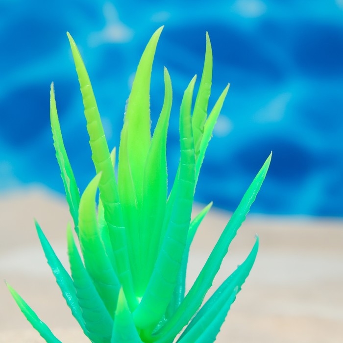 Растение искусственное аквариумное, светящееся, 10 см, зелёное