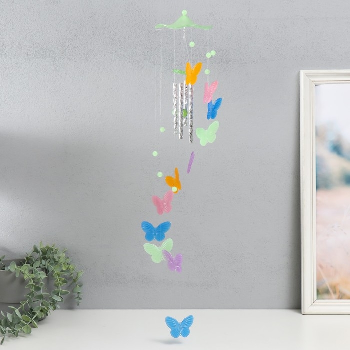 Музыка ветра пластик Музыка ветра пластик "Бабочки" светятся в темноте 4 трубочки + 11 фигурок 67 см МИКС