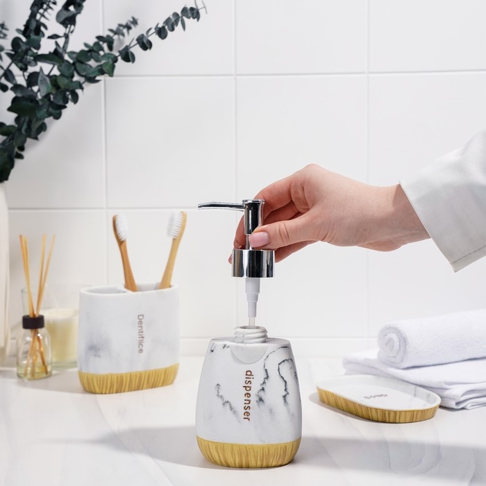 Набор аксессуаров для ванной комнаты For, 3 предмета (дозатор 150 мл, мыльница, стакан) Набор аксессуаров для ванной комнаты For, 3 предмета (дозатор 150 мл, мыльница, стакан)