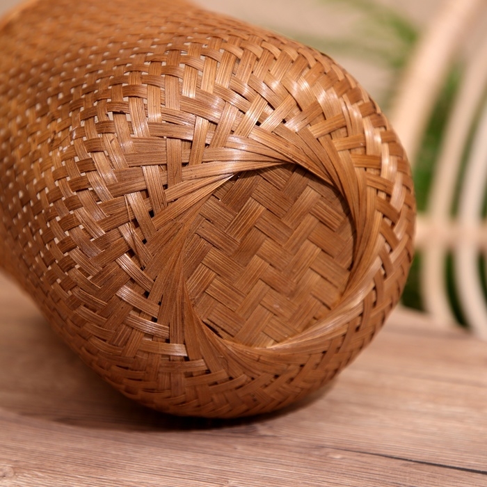 Корзина плетёная, из бамбука 20х20х25 см Корзина плетёная, из бамбука 20х20х25 см