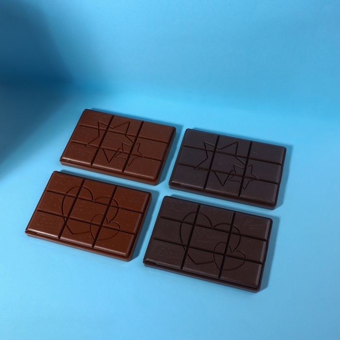 Зеркало складное «Шоколадное чудо», 10 × 7 см, рисунок МИКС Зеркало складное «Шоколадное чудо», 10 × 7 см, рисунок МИКС