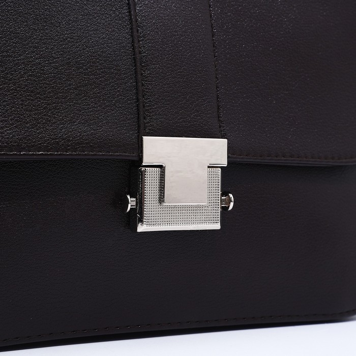 Сумка-мессенджер Vita на магнитах, цвет коричневый Сумка-мессенджер Vita на магнитах, цвет коричневый