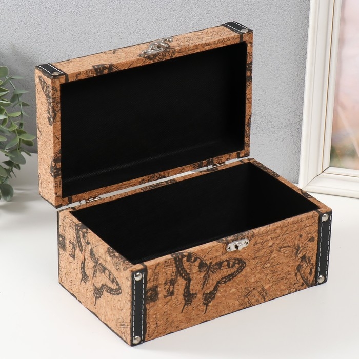 Шкатулка дерево кожзам под пробку Шкатулка дерево кожзам под пробку "Бабочки и старинное письмо" 24х14х12 см