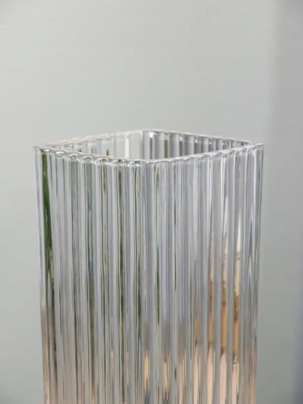 Ваза для цветов &laquo;Эдисон&raquo;, полосы, 29&times;11.5 см, стекло, прозрачная