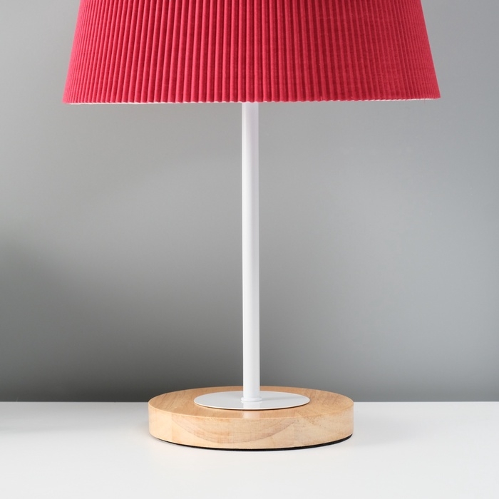 Светильник настольный Светильник настольный "Строгость" 1х40Вт Е27 бордовый 22,5х22,5х41,5см