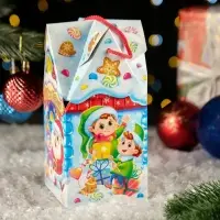 Коробка новогодняя подарочная складная «Зефиркины» 10.5×10.5×21.5 см
