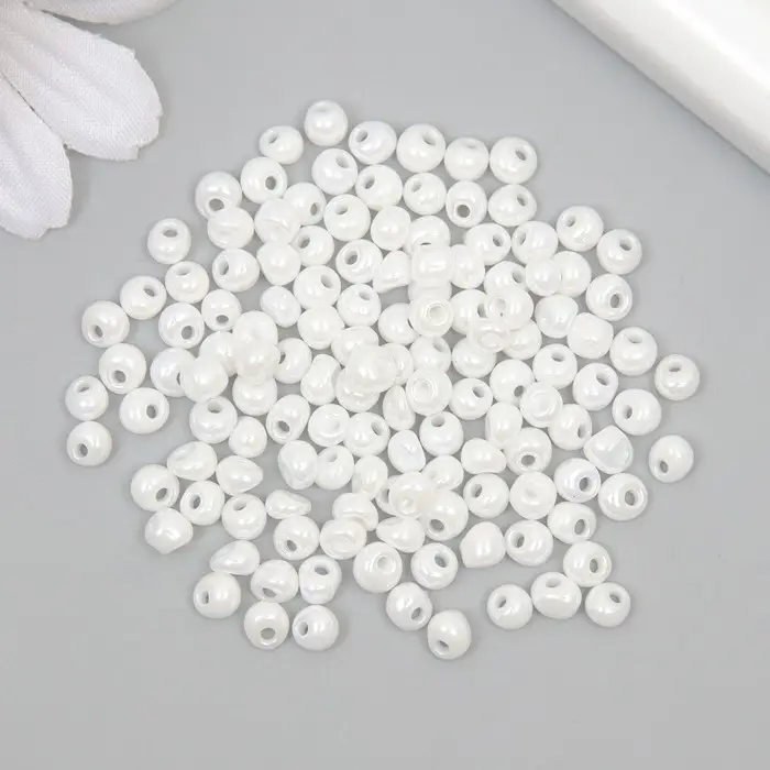 Бисер стекло 4 мм  Бисер стекло 4 мм "Капелька. Белое облако" 10 гр