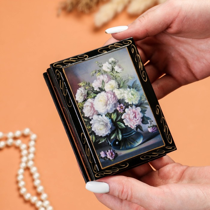 Шкатулка «Пионы в вазе», 7,5×10 см, лаковая миниатюра Шкатулка «Пионы в вазе», 7,5×10 см, лаковая миниатюра