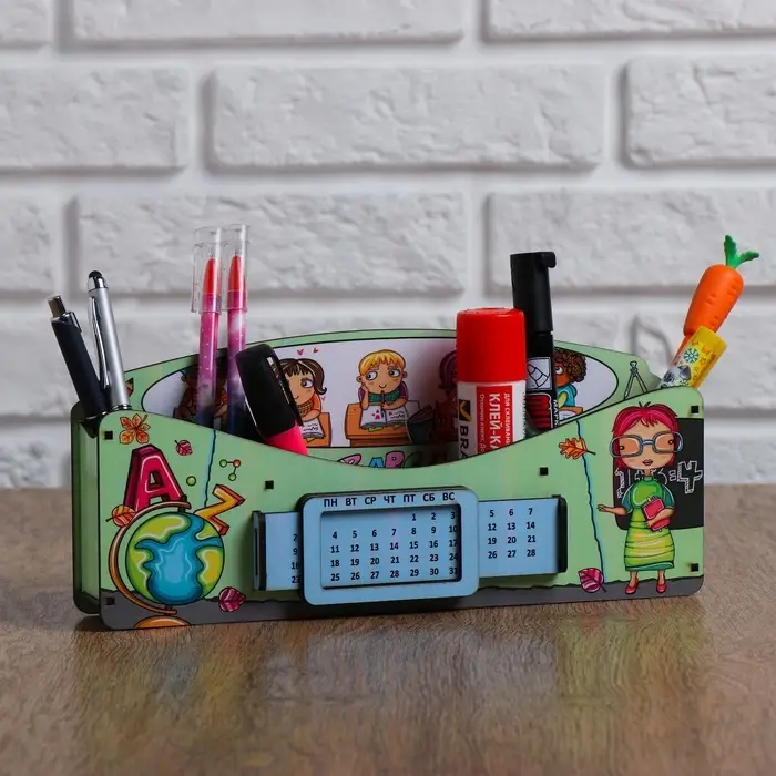 Органайзер для канцелярии &laquo;Выбор отличницы&raquo;, вечный календарь