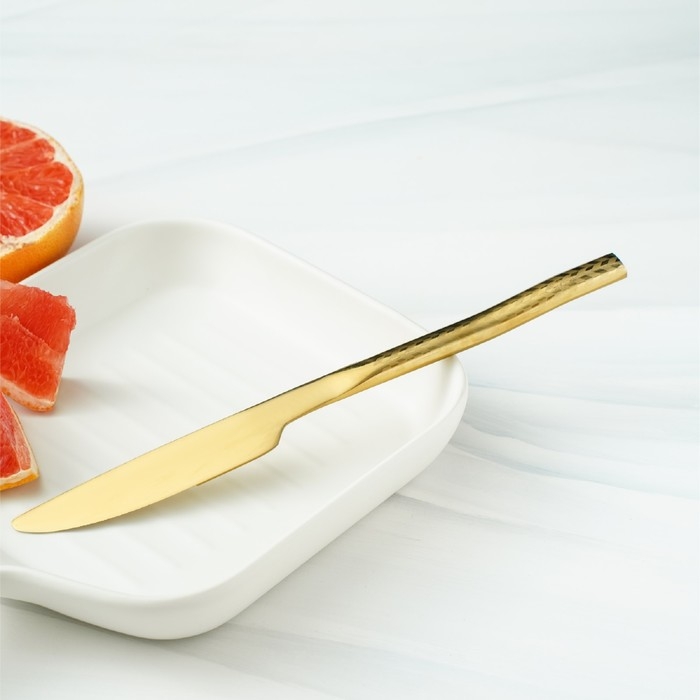 Нож столовый из нержавеющей стали Magistro Kolos, длина 22 см, цвет золотой Нож столовый из нержавеющей стали Magistro Kolos, длина 22 см, цвет золотой