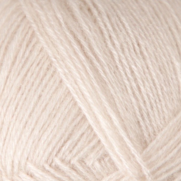 Пряжа для вязания спицами, крючком ALIZE, Angora Gold, 20% шерсть, 80% акрил, 550 м/100 г, (599 слоновая кость)