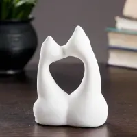 Фигурка керамика &laquo;Коты влюбленные&raquo;, белые, 5&times;9&times;11 см