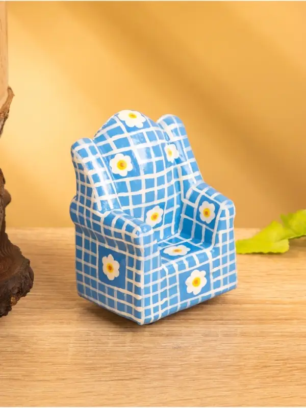 Мебель для кукол &laquo;Кресло с ромашками&raquo;, 8.5&times;5.5&times;4.5 см, дерево