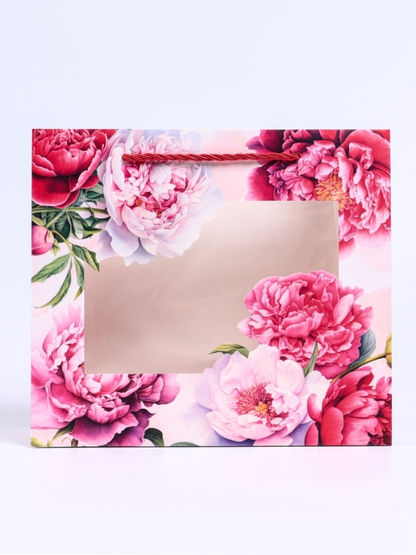 Пакет подарочный с окном "Пионы", 25 х 10 х 22 см