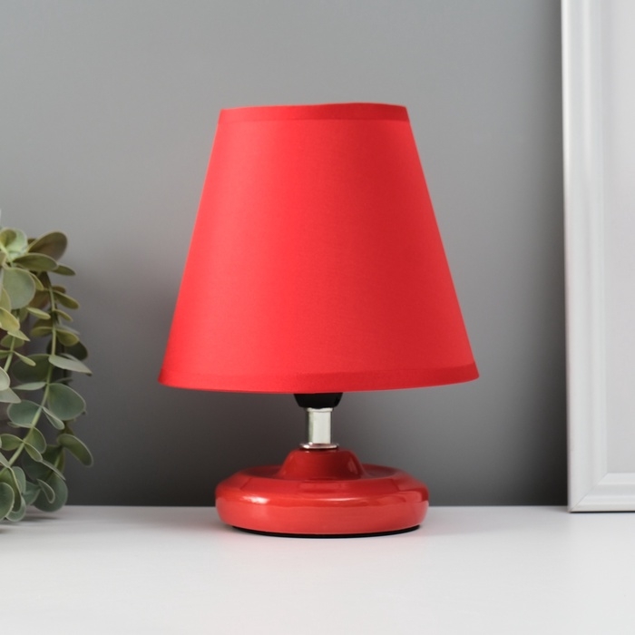 Лампа настольная Лампа настольная "Мини" 1х40Вт Е14 красный 15х15х20см МОДЕЛЬ: 3133993