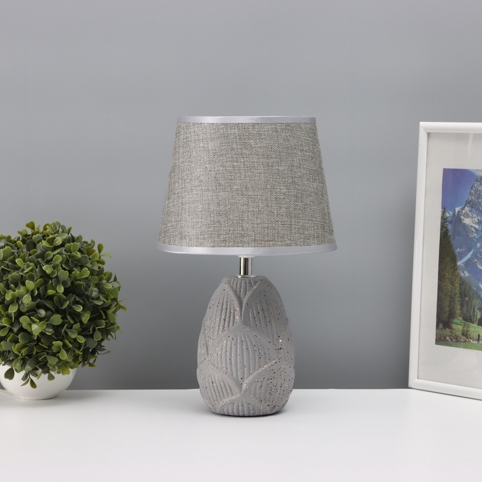 Лампа настольная Лампа настольная "Листья" 1х40Вт Е14 серый 20х20х34см