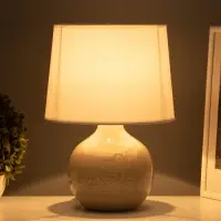 Лампа настольная RISALUX &laquo;Цветы&raquo;, 15 Вт, Е14, белая, 23&times;23&times;31 см