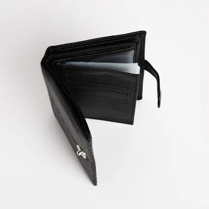 Портмоне мужское на магните, 3 в 1, для купюр, автодокументов и паспорта, цвет чёрный