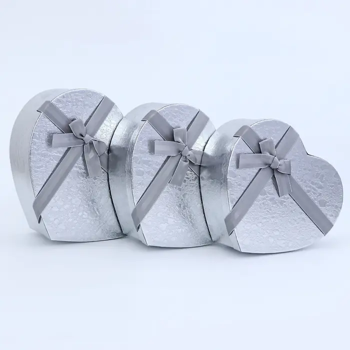 Набор подарочных коробок сердце 3 в 1, 31&times;27&times;13.3; 28&times;25&times;11.7; 26&times;23&times;10.3 см