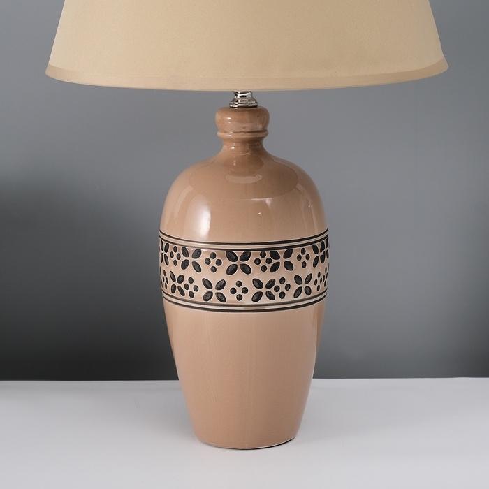 Настольная лампа с абажуром RISALUX «Эпика», Е27, 40 Вт, 28×28×44.5 см Настольная лампа с абажуром RISALUX «Эпика», Е27, 40 Вт, 28×28×44.5 см