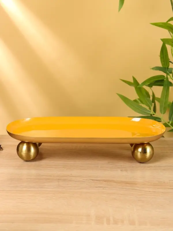 Блюдо сервировочное текстурное на золотых ножках сферах «Песок», 29×15.5×7 +/- 0.5 см