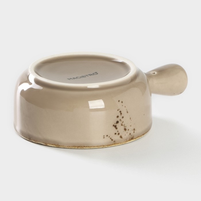 Кокотница фарфоровая Magistro «Церера», 100 мл, d=7,5 см, цвет коричневый Кокотница фарфоровая Magistro «Церера», 100 мл, d=7,5 см, цвет коричневый