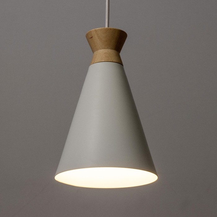 Светильник трековый «Лика» Е27 40Вт белый 14,5х14,5х21,5-121,5см Светильник трековый «Лика» Е27 40Вт белый 14,5х14,5х21,5-121,5см