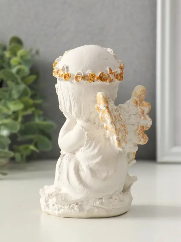 Фигурка гипс &laquo;Ангел в цветах&raquo;, 13&times;8 см, белая