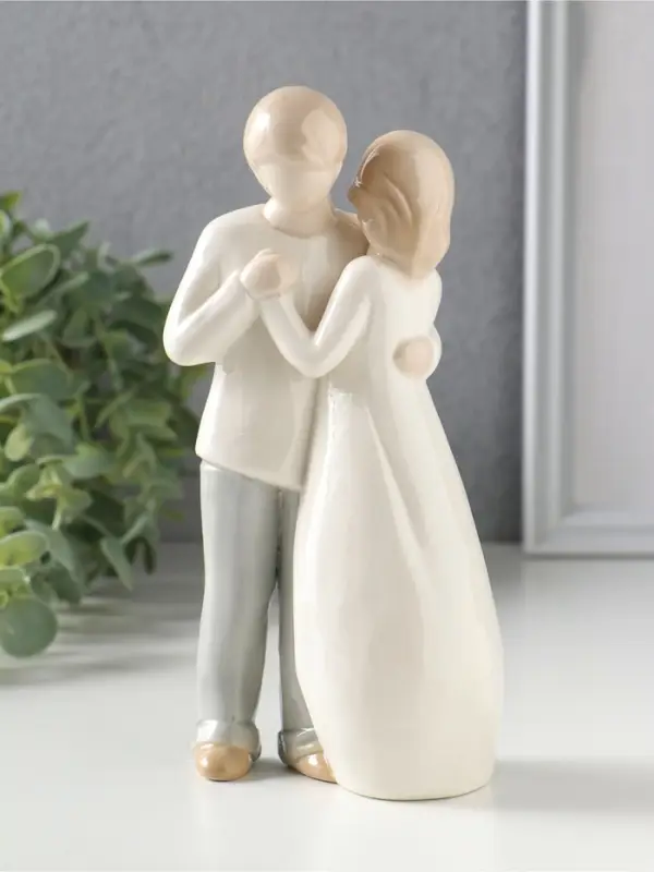 Сувенир керамика "Влюблённая пара. Близость" 8х5,5х17 см