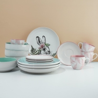 Набор посуды на 4 персоны Dolce Ceramo. «Пасха. Лесные персонажи», 16 предметов: 4 тарелки 23 см, 4 миски 14,5 см, 4 кружки 250 мл, 4 блюдца 15 см